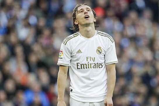 老虎机连赢错觉：为何高频小奖比一次大奖更具黏性？（连胜幻象揭秘：为什么老虎机的高频小额中奖比一次性大奖更能黏住玩家？）