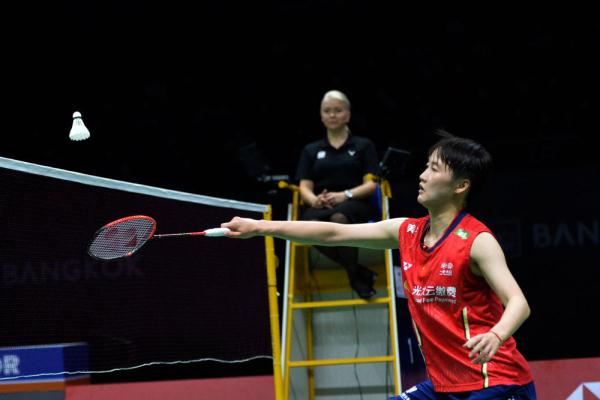 8万球迷见 8万球迷见